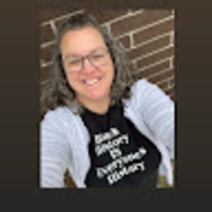 Meet your Posher, Julie